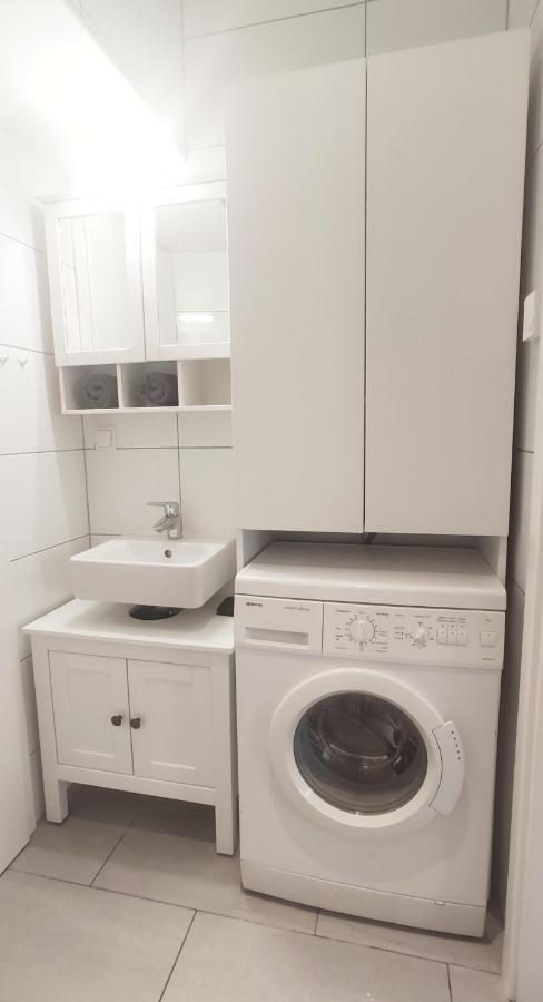 Gemuetliche Zweiraumwohnung In Ruhelage فيينا المظهر الخارجي الصورة